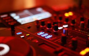 pexels paggiarofrancesco 2209315